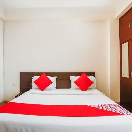 Hotel O Av Residency Near Botanic Garden Of Indian Republic نويدا المظهر الخارجي الصورة