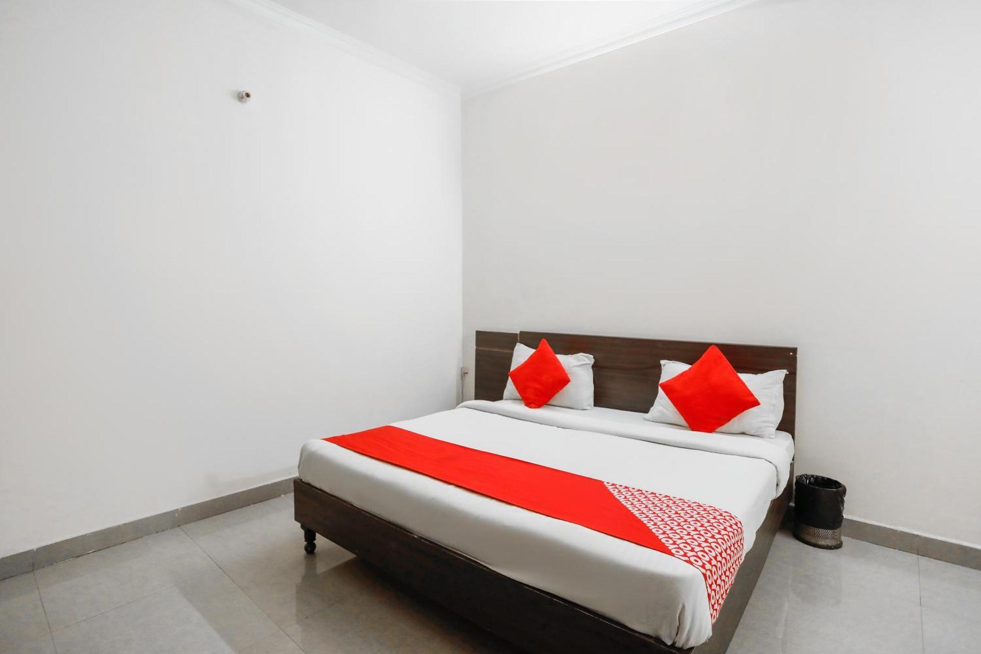Hotel O Av Residency Near Botanic Garden Of Indian Republic نويدا المظهر الخارجي الصورة